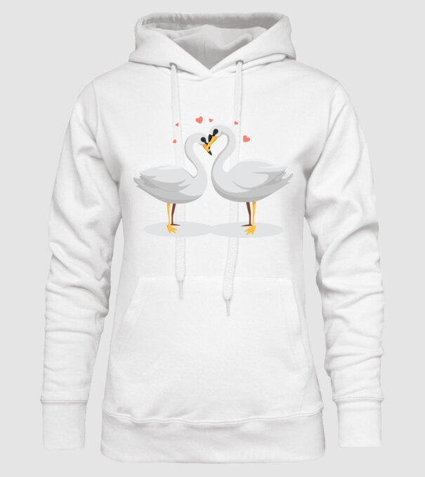 LEBEDE ÎNDRĂGOSTITE model alb pe tricou