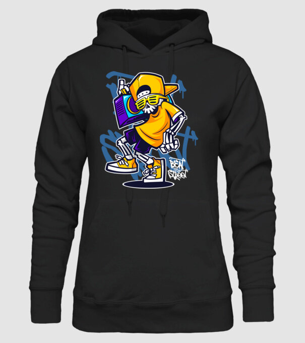 Graffiti model negru pe tricou