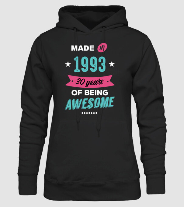 MADE IN 1993 model negru pe tricou