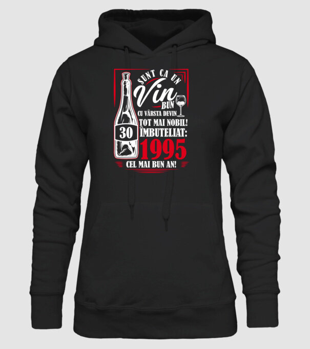 Un Vin Bun 1995 - Negru model negru pe tricou