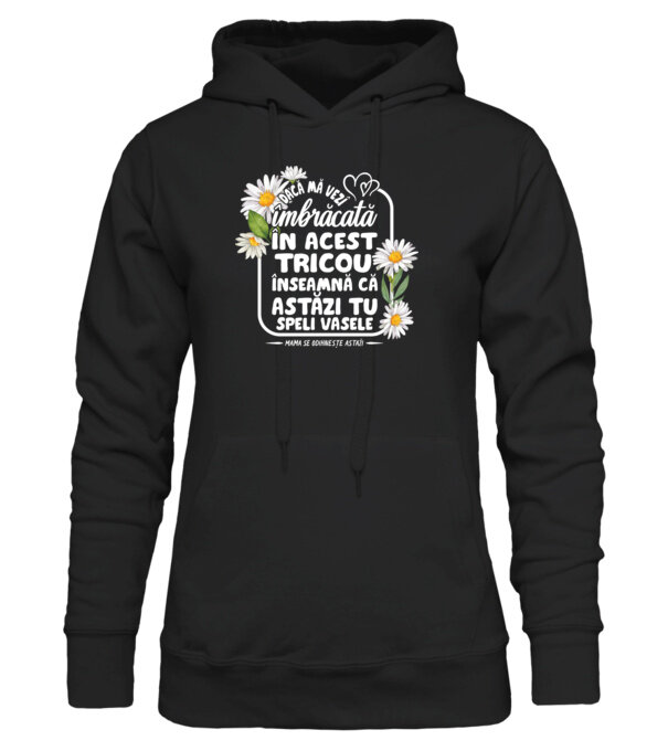  model  pe tricou