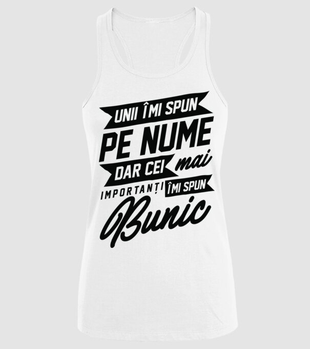 Unii îmi spun pe nume, dar cei mai importanți îmi spun bunic model alb pe tricou