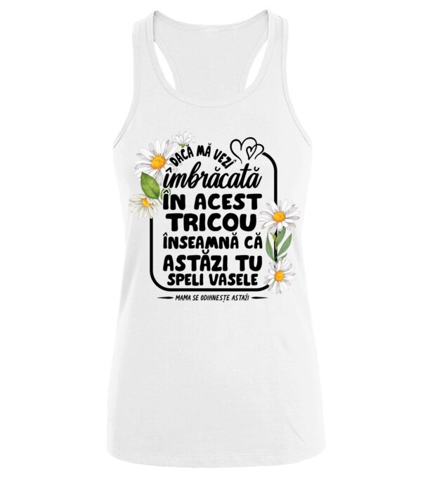  model  pe tricou
