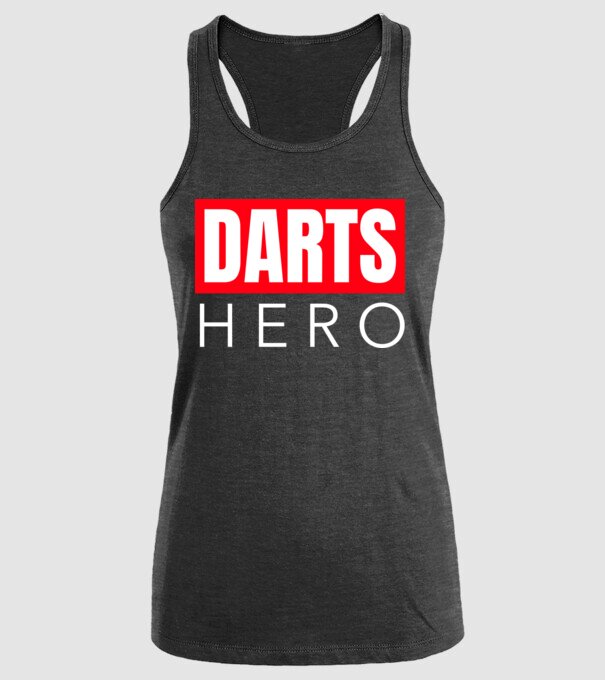 DARTS HERO model negru pe tricou