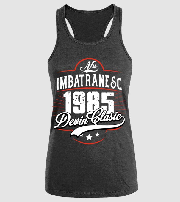 Devin Clasic - 1985 model negru pe tricou