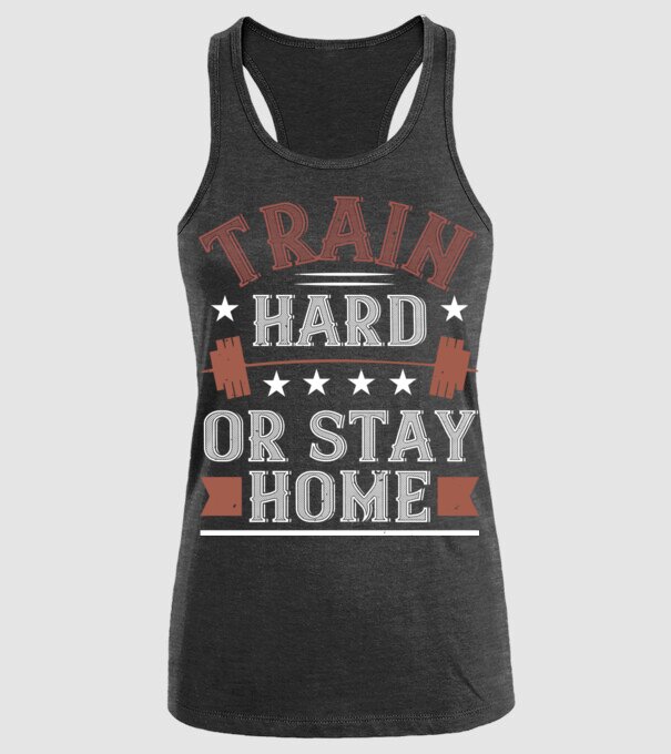 Train Hard model negru pe tricou