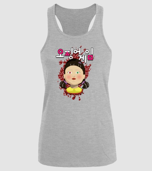 red light green light doll model gri pe tricou