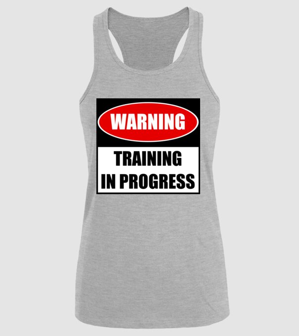 Warning Training In Progress model gri pe tricou