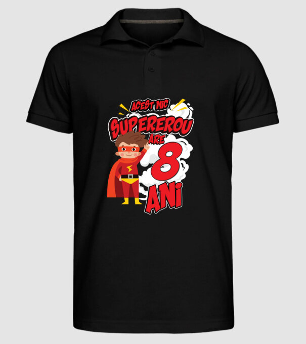 Acest mic supererou are 8 ani model negru pe tricou