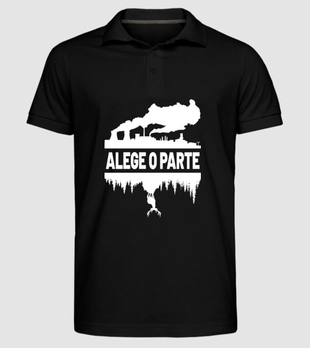 Alege o parte model negru pe tricou
