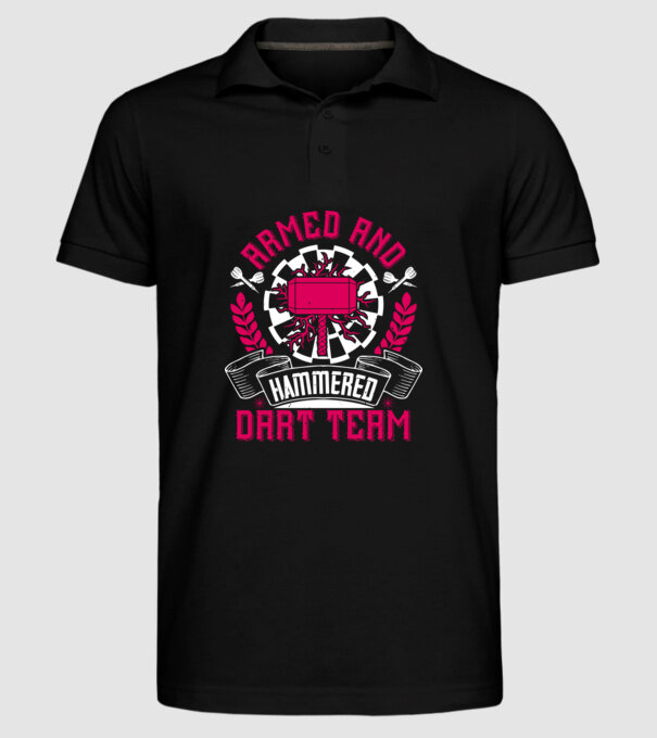 Armed and Hammered dart team model negru pe tricou