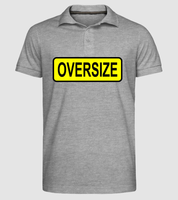 Oversize model gri pe tricou