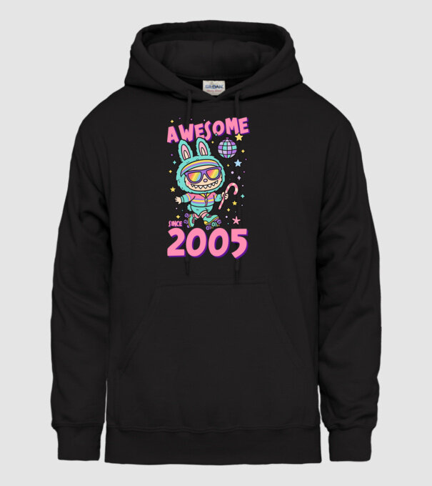 Awesome since 2005 - Labubu model negru pe tricou