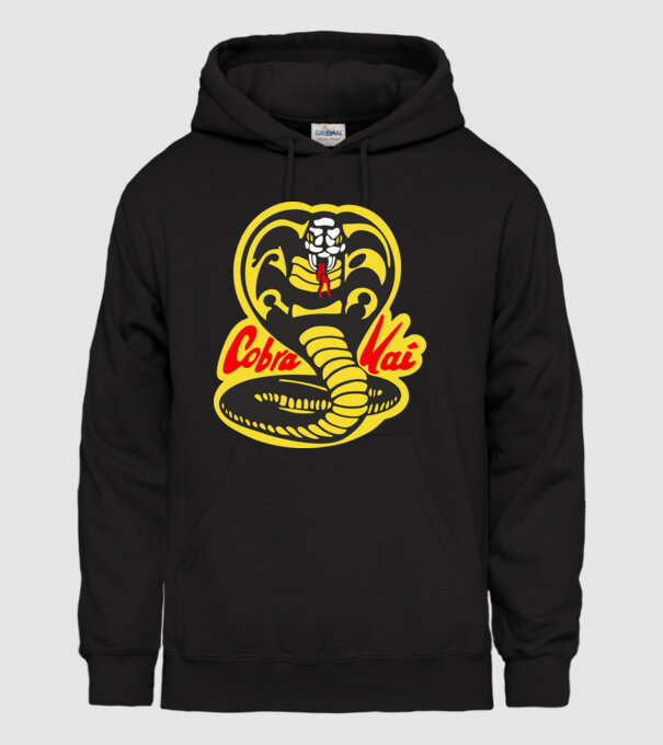 cobra kai logo model negru pe tricou