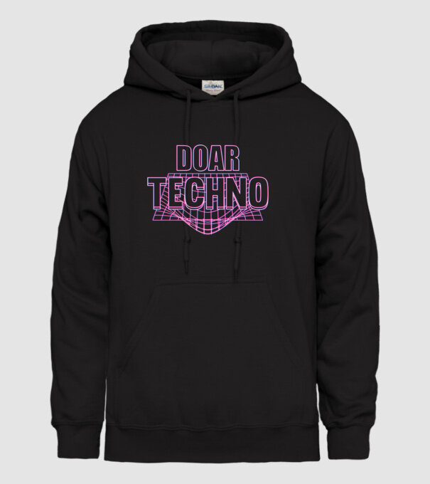 Doar techno model negru pe tricou