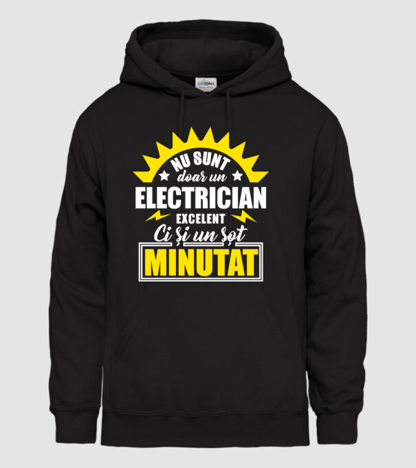 Nu sunt doar un electrician excelent, ci și un soț minunat! model negru pe tricou