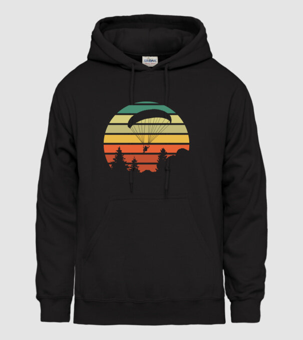 paraglide model negru pe tricou