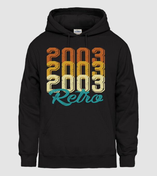 Retro 2003 model negru pe tricou