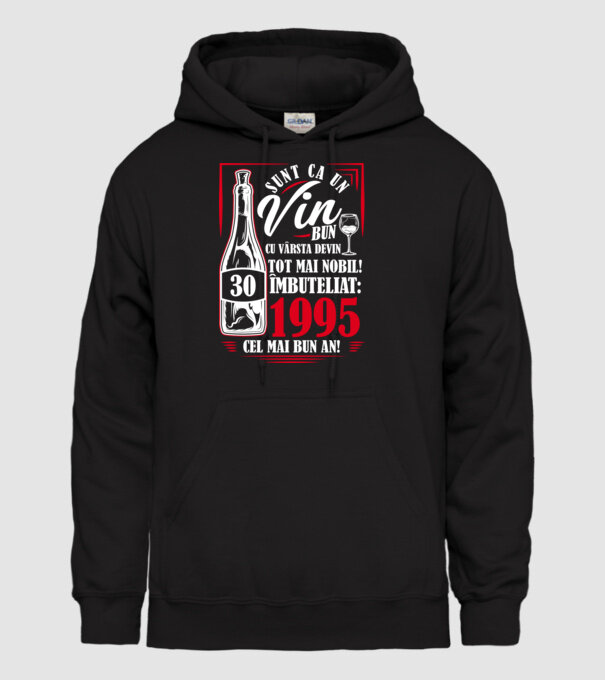 Un Vin Bun 1995 - Negru model negru pe tricou