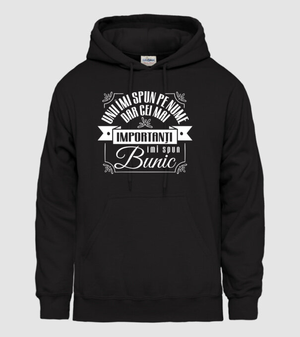 Unii îmi spun pe nume, dar cei mai importanți îmi spun bunic model negru pe tricou
