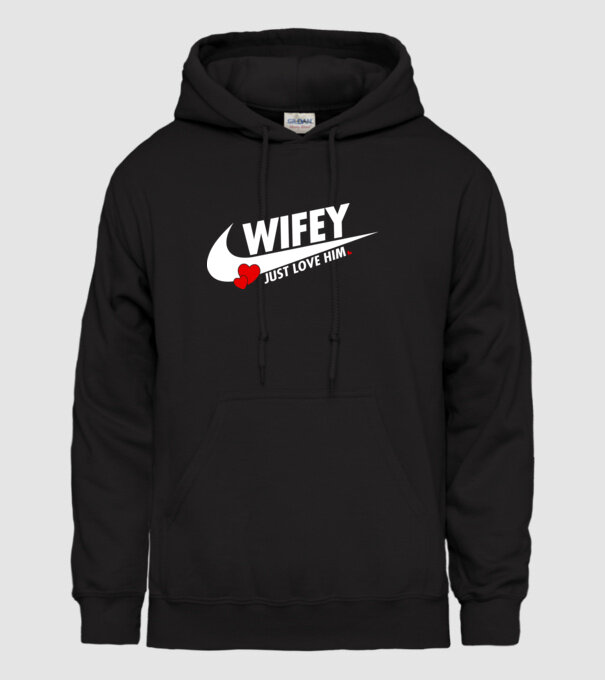 Wifey Just love him alb model negru pe tricou