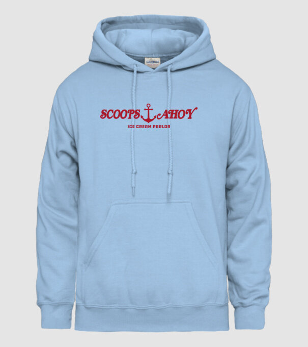 scoops and ahoy stranger things model albastru deschis pe tricou