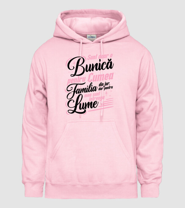 Sunt doar o bunică pentru lumea din jur, dar pentru familia mea sunt întreaga lume! model roz deschis pe tricou