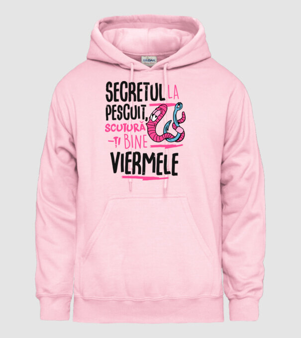Secretul la pescuit scutură-ți bine viermele model roz deschis pe tricou