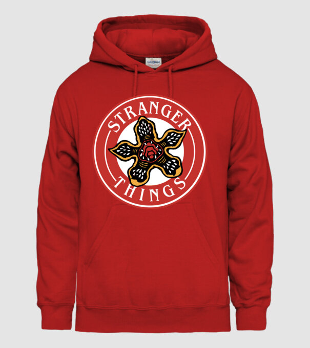 stranger things logo bucks model roșu pe tricou