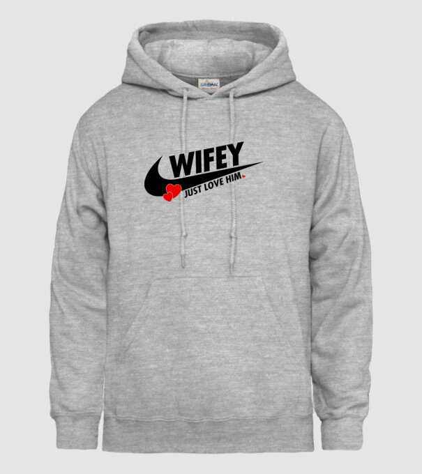 Wifey Just love him model gri pe tricou