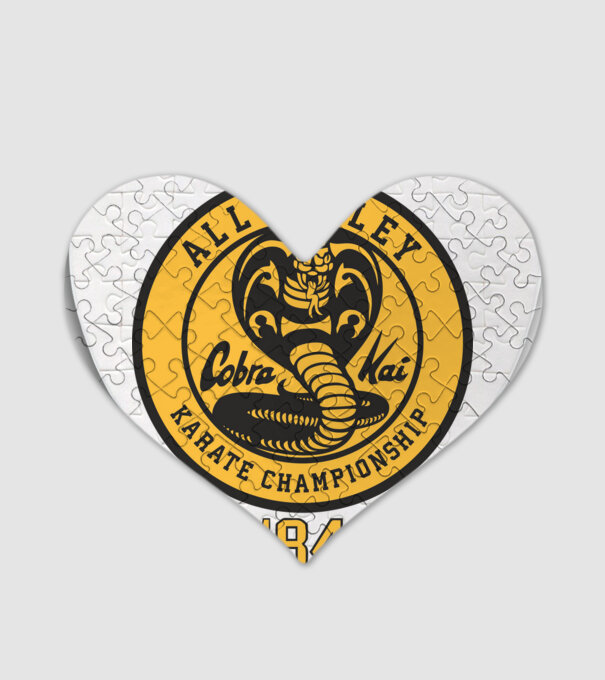 all valley karate cobra kai model alb pe tricou