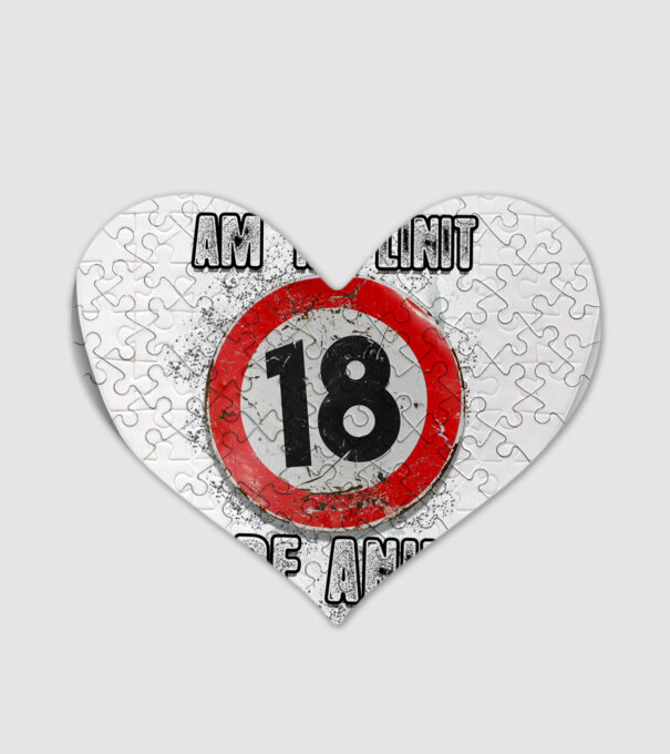 Am împlinit 18 de ani! model alb pe tricou