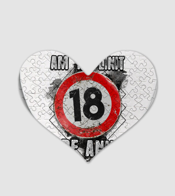 Am împlinit 18 de ani! model alb pe tricou