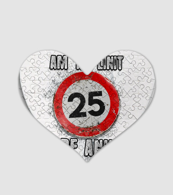 Am împlinit 27 de ani! model alb pe tricou