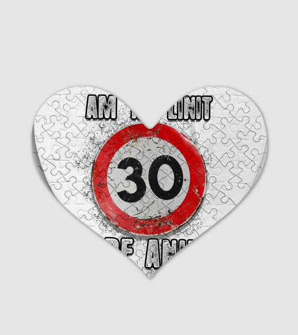 Am împlinit 30 de ani! model alb pe tricou