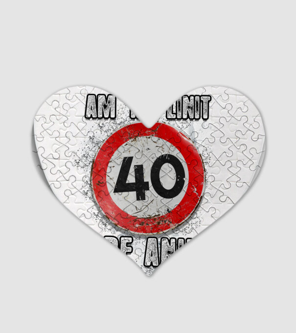Am împlinit 40 de ani! model alb pe tricou