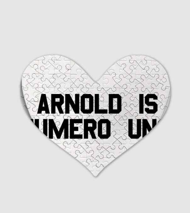 Arnold is Numero Uno model alb pe tricou