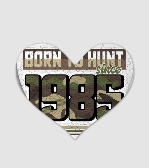 Born to hunt since 1985 model alb pe tricou