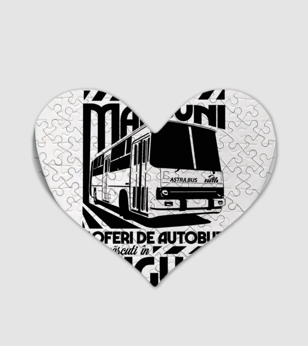 Cei mai buni șoferi de autobuz sunt născuți în August model alb pe tricou