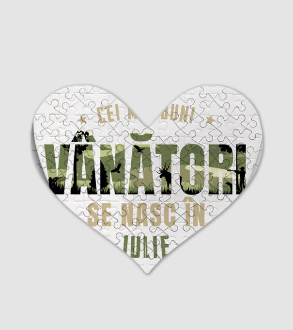 Cei mai buni vânători se nasc în iulie model alb pe tricou