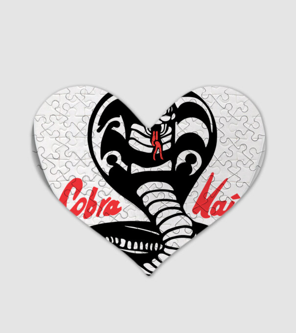 cobra kai classic logo model alb pe tricou