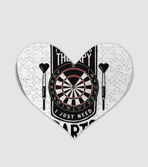 Darts Therapy model alb pe tricou
