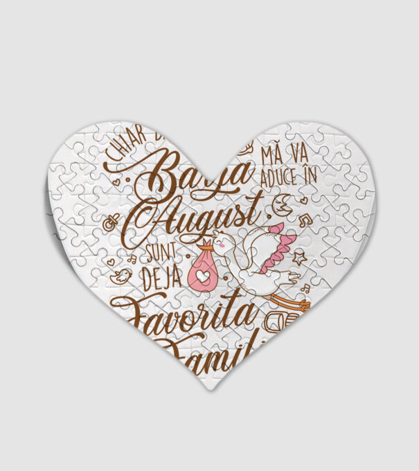 Favorita familiei AUGUST model alb pe tricou