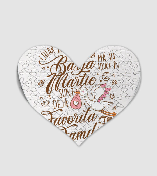 Favorita familiei MARTIE model alb pe tricou