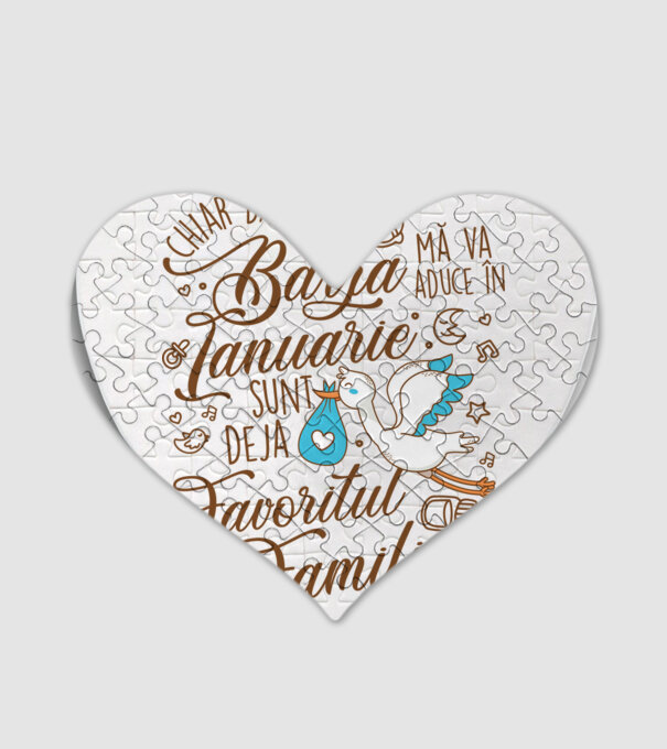 Favoritul familiei IANUARIE model alb pe tricou