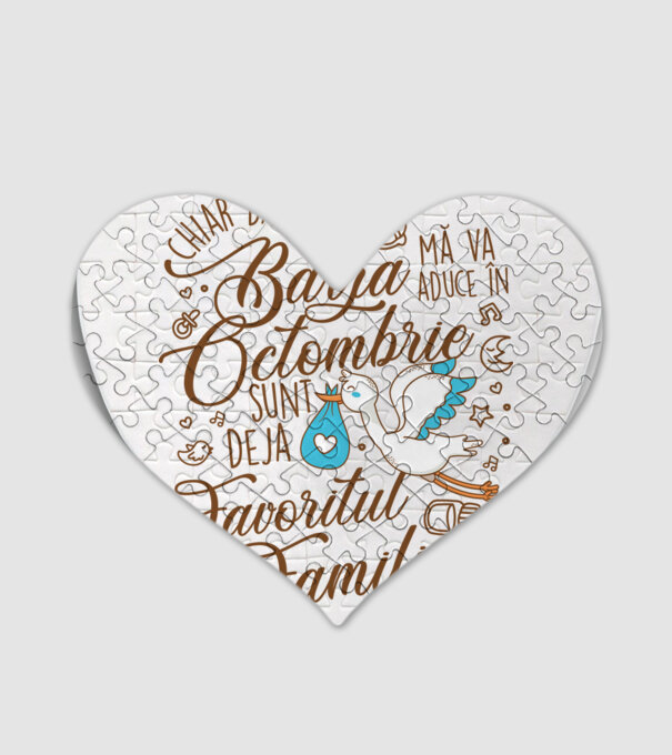 Favoritul familiei OCTOMBRIE model alb pe tricou