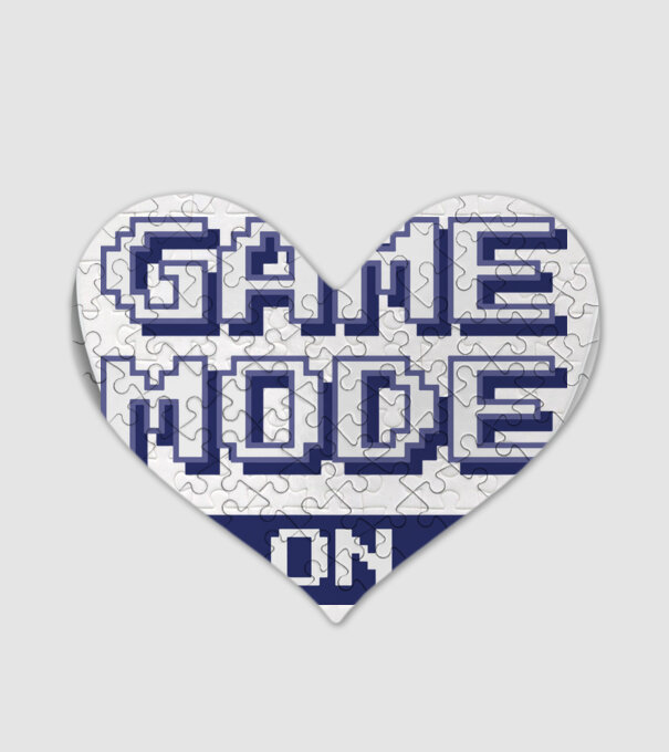 Gamer - Game mode on model alb pe tricou