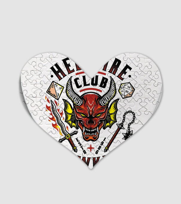 hellfire club hawkins model alb pe tricou