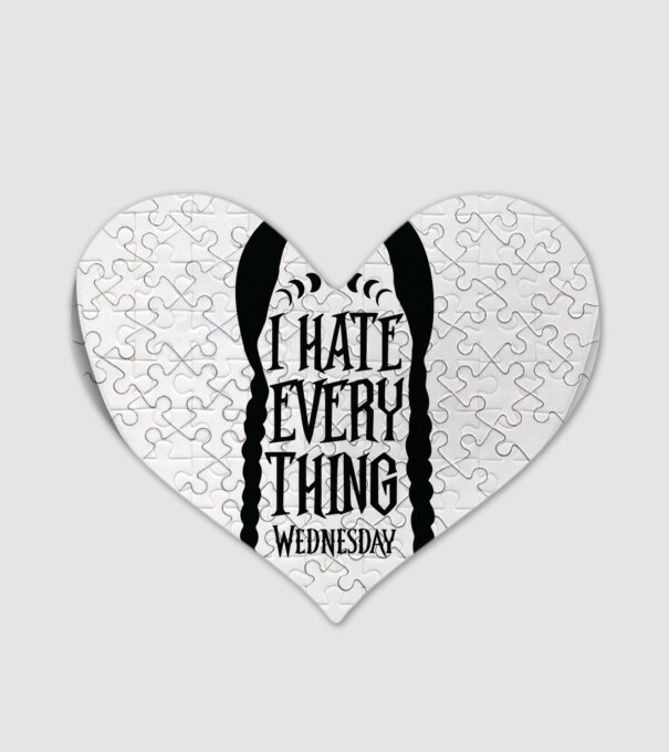I hate everything model alb pe tricou