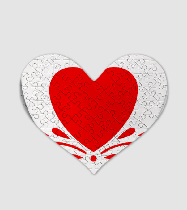inimă Valentine model alb pe tricou